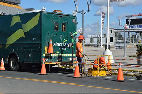 alectra workers and truck